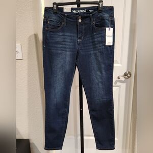 Wallflower Skinny Jeans